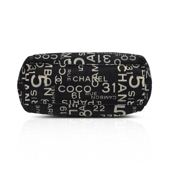 Chanel - "By Sea" - 31 Rue Cambon - Black Logo Canvas Tote Bag in Tie Dye Effect - Picture 9 of 13